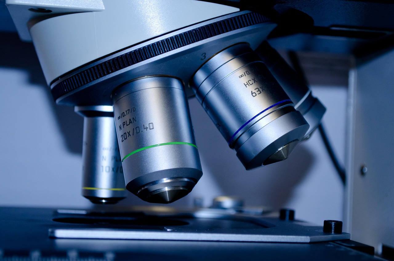 microscope, slide, research, close-up, test, experiment, micro, microscopy, plate, scrutiny, medical, tool, red, sample, study, laboratory, biotechnology, light, discovery, analysis, technology, equipment, analytical, scientific, drop, lens, blue technology, blue medical, blue light, blue study, blue research, blue tools, blue studying, blue test, blue laboratory, blue closed, blue lights, microscope, microscope, microscope, research, research, research, research, research, medical, medical, medical, laboratory, laboratory, technology, technology, technology, technology