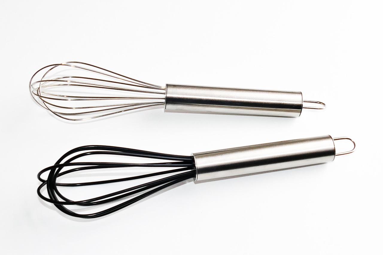 utensils, whisk, kitchen, food, cooking, cook, kitchen utensils, tool, cooking utensils, equipment, kitchenware, set, preparation, kitchen tools, bakery, restaurant, white, household, domestic, chef, metal, cuisine, bake, egg, bowl, whisk, whisk, whisk, whisk, whisk