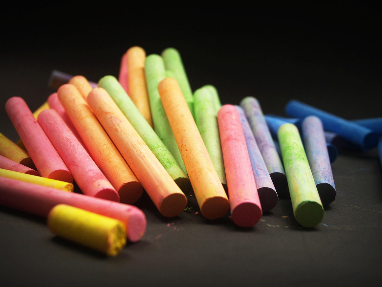 chalks, colorful, multicolored, drawing, artistic, arts, colors, coloring materials, art materials, creative, creativity, chalks, drawing, drawing, drawing, drawing, drawing, creative, creative, creativity, creativity